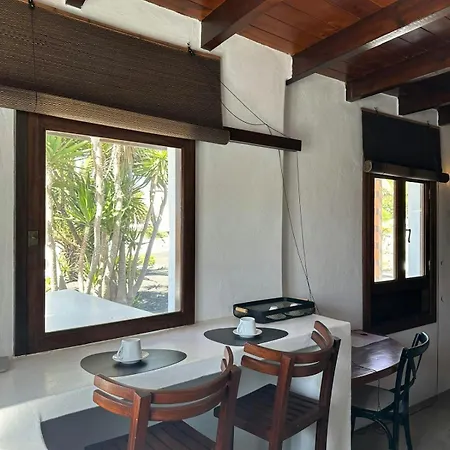 18th-century With Ocean Views In Lanzarote Tías