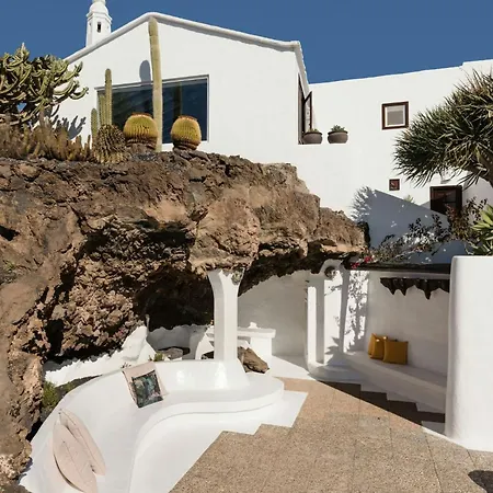 18th-century With Ocean Views In Lanzarote Сasa de vacaciones *