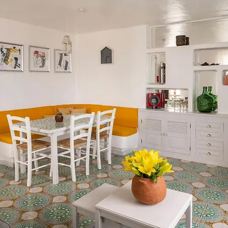 18th-century With Ocean Views In Lanzarote Tías