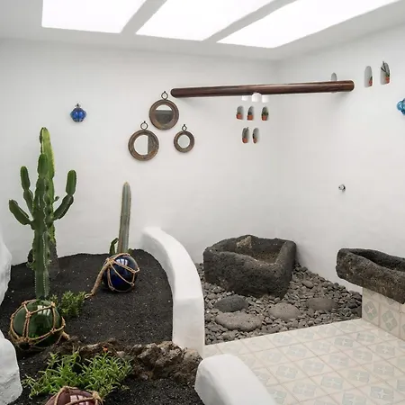 18th-century With Ocean Views In Lanzarote * Tías