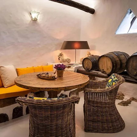 18th-century With Ocean Views In Lanzarote Сasa de vacaciones